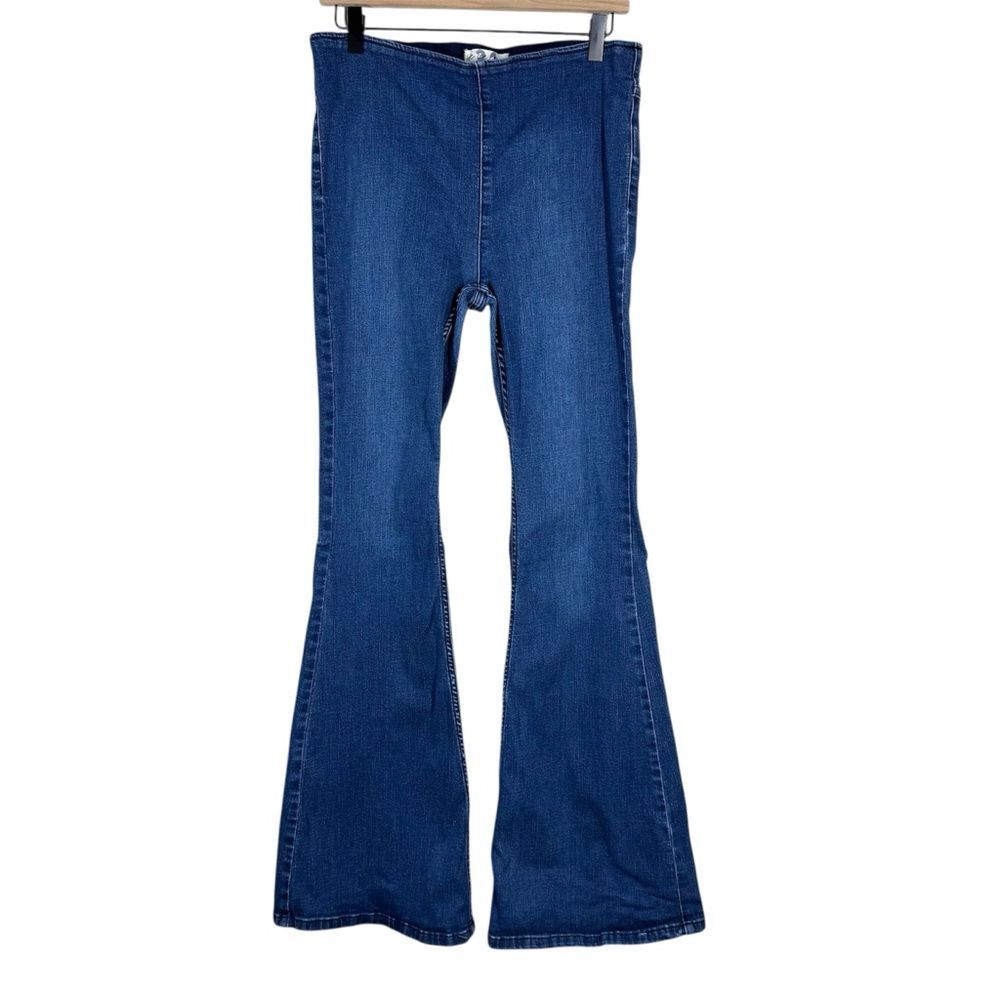 Free People Penny Pull On Flare Jeans Stretch Boho Festival Bell Bottoms Size 31